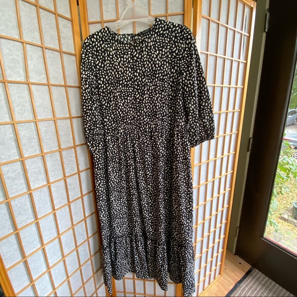 Dunes Stores Light weight patterned light weight maxi dress M - Picture 3 of 10